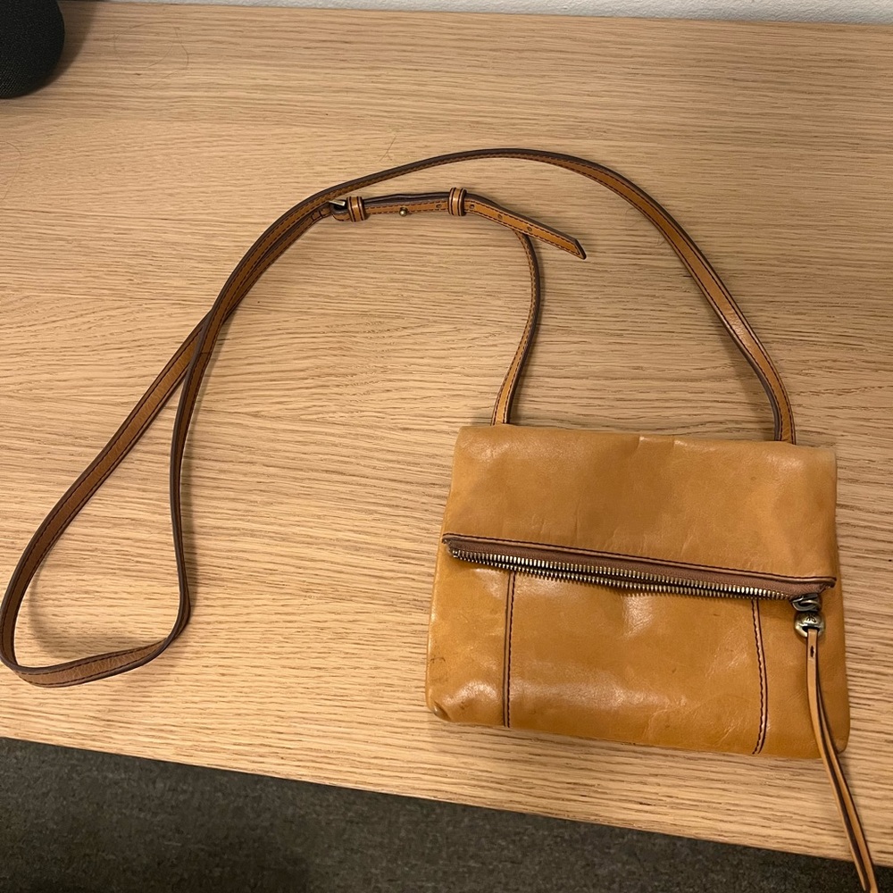 Hobo crossbody purse - light brown leather